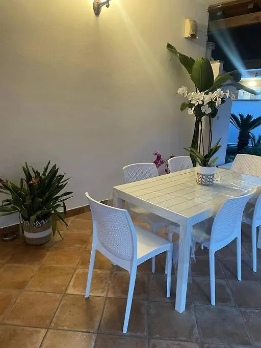 Angy Relax Mare Aeroporto Apartment Focene